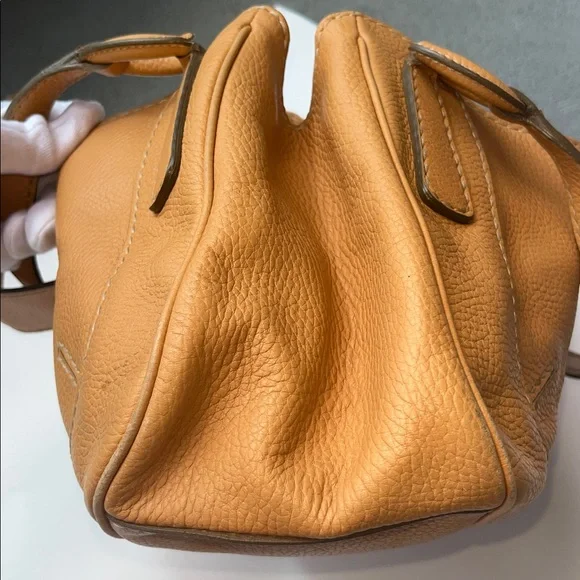 Auth. Vintage Tod’s Vachetta (Tan) Pebble Leather Shoulder/Handbag